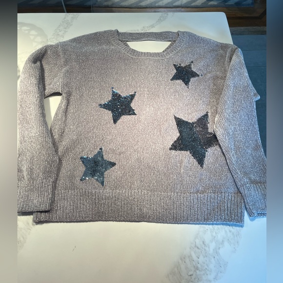 NWT gray chenille sweater with stars! Size 14/16 - Picture 2 of 6
